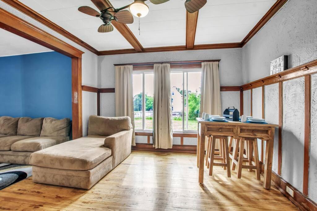 Park Place Suites Бъфало Екстериор снимка
